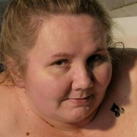 bustywench pornostar akt bild