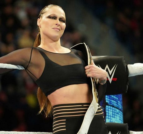 Ronda Rousey pornostar freie archiv