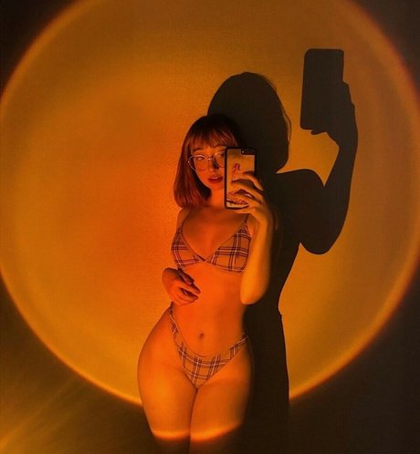 Daniela RD Lewis xxx erwachsene bilder