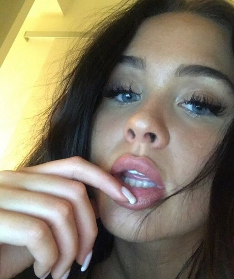 Sarah Love MacDonald schauspielerin kunst galerie