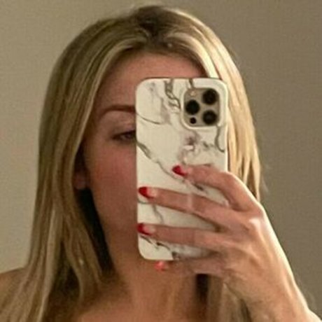 kaitlynwithak schauspielerin heiße bilder