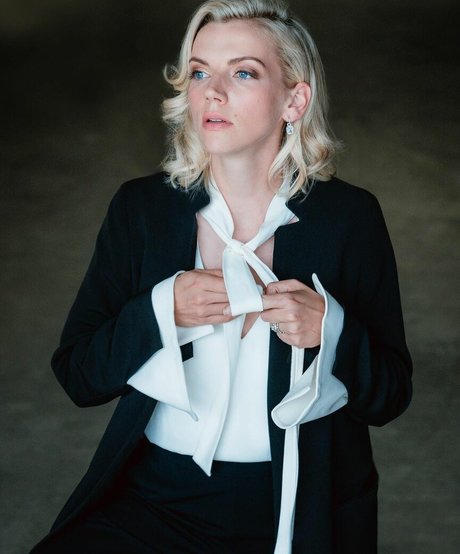 Kara Killmer exklusive porno fotos