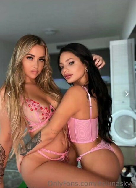 Itslunaskye pornostar nette bild