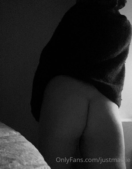 justmaisie top nackte galerie