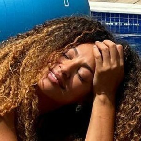 Sheron Menezes pornostar nackten galerien