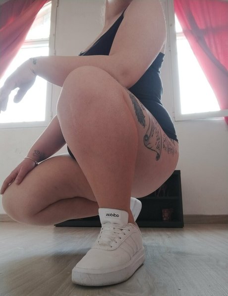 curvyadiction schauspielerin hübsche archiv