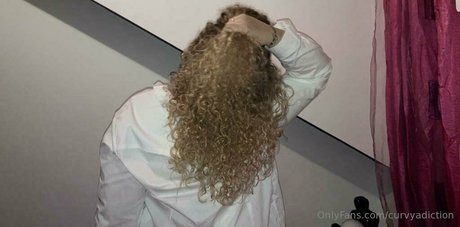 curvyadiction hübsche freie bilder