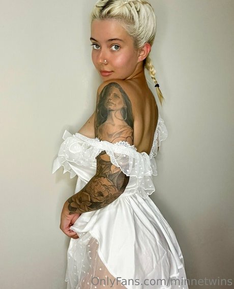 MinneTwins kunst sex bild