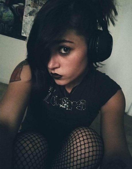 pyxxii nackt freie galerien