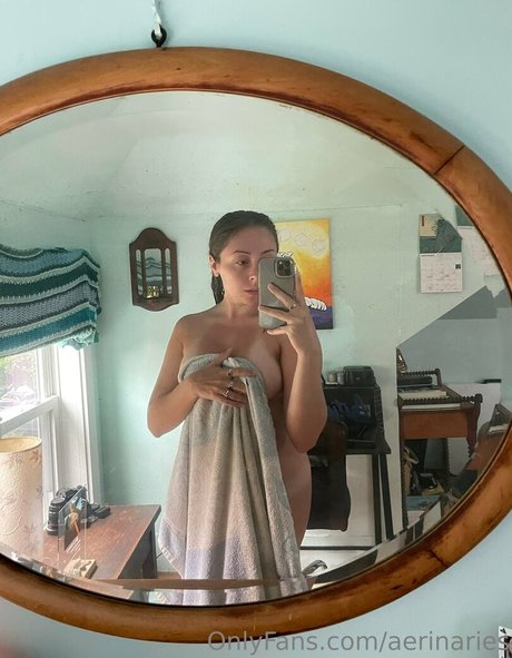 aerinaries model nackte foto