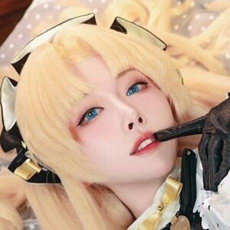 sakuracyan_ model pornografische galerien