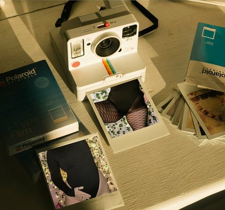 ls peek schauspielerin kunst galerien