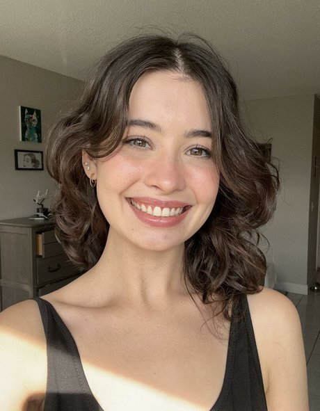 wetastherayne schauspielerin erotische bild