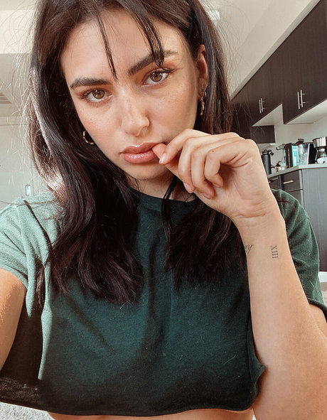 tashlove kunst galerien