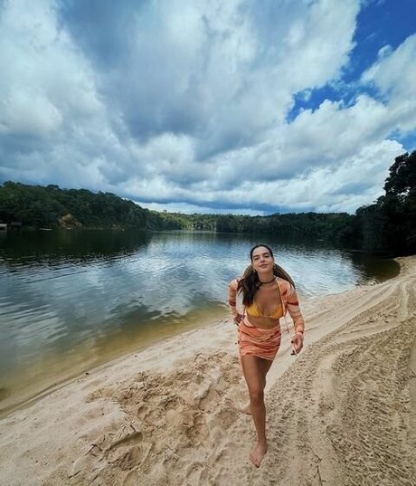 Giovanna Lancellotti kunst nackt galerie