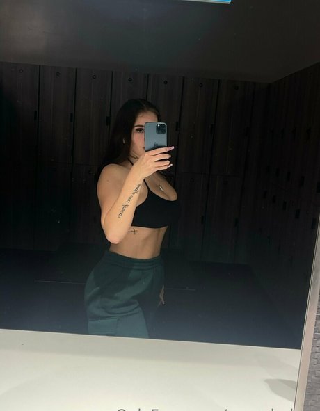 maegbabyy schauspielerin freie foto