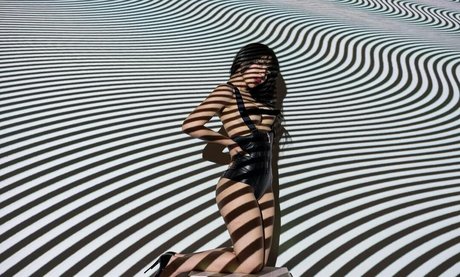 schwarze mädchen mit großem hintern nur fans nackt kunst foto