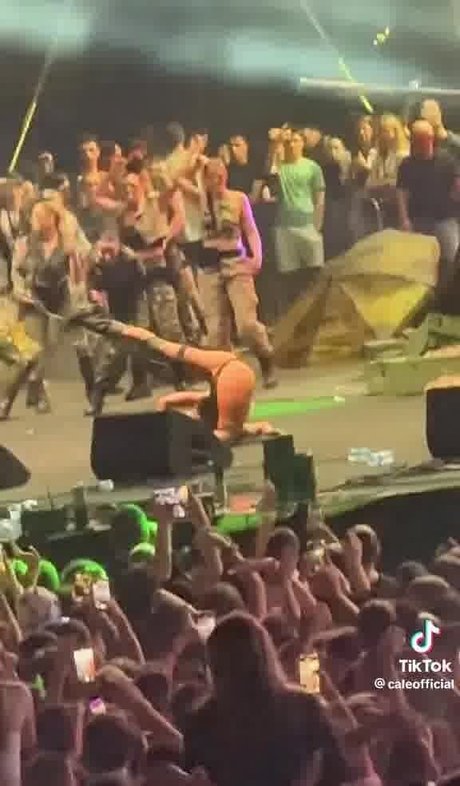 Teodora Dzehverovic nackt heiße bilder