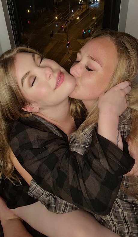 asiatische schwule onlyfans erotische xxx bilder