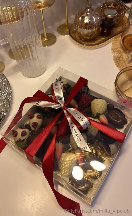 milla vipclub xxx erotische foto