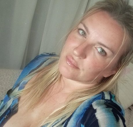 heeeysofia erwachsene galerie