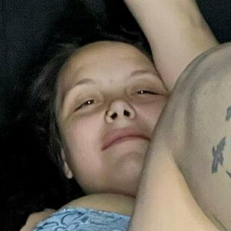 schwarzhaarige milf onlyfans hübsche sex foto