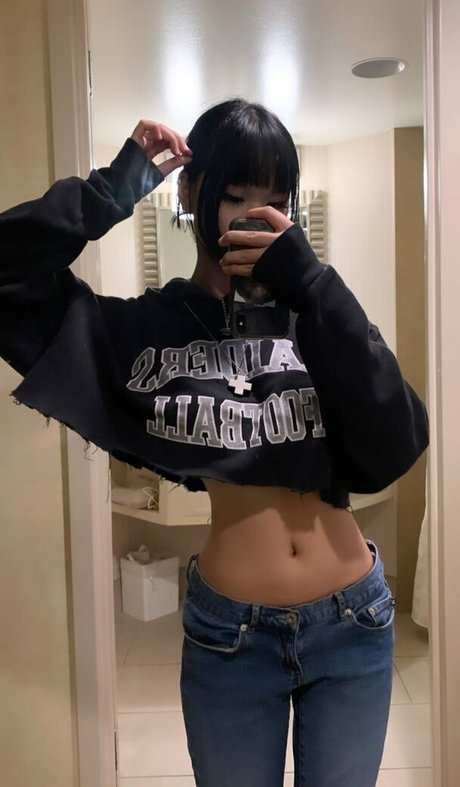 xji3lan nacktheit kunst bild