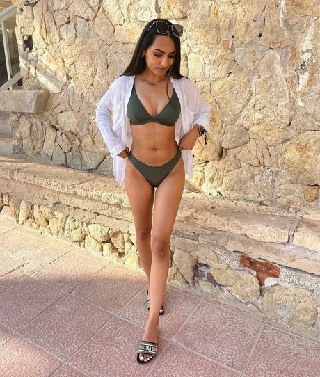 nikkirai_ top sexy bild