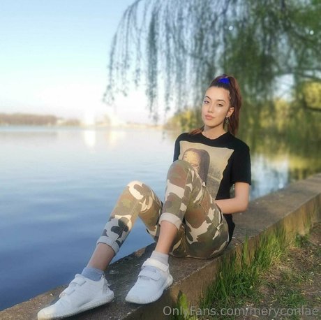 meryconlae hübsche xxx fotos