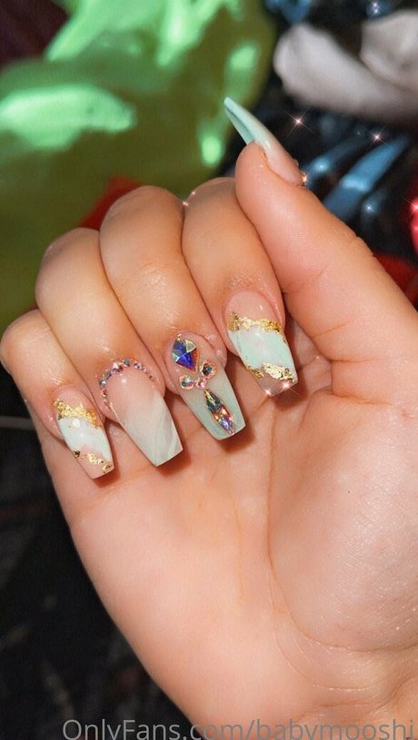 babymooshi hd sexy bild