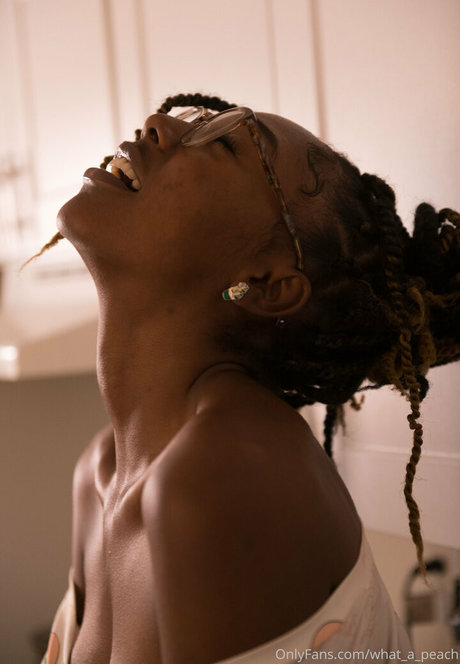 what a peach pornostar nackten fotos