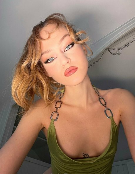 asica meow kunst nacktheit bild