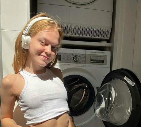 fansly onlyfans kostenlose schöne galerie