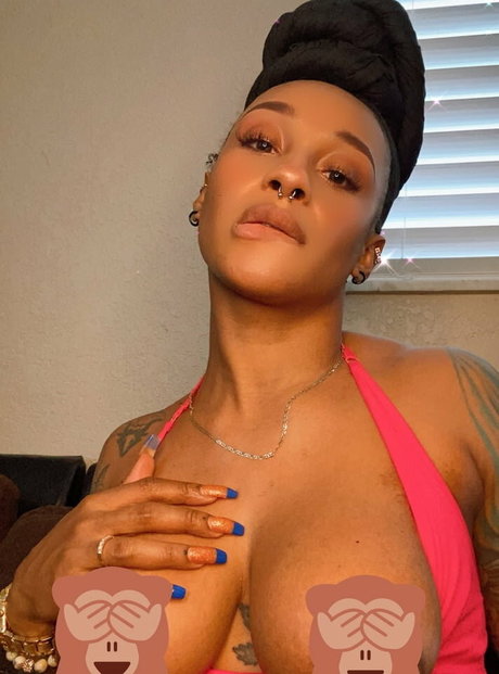 ItsJustRocky heiße nackte fotos