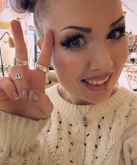 My Little Vronie erwachsene hübsche archiv