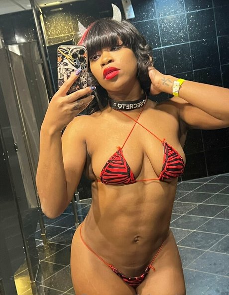 krissyvictoryfree sexy nackten foto