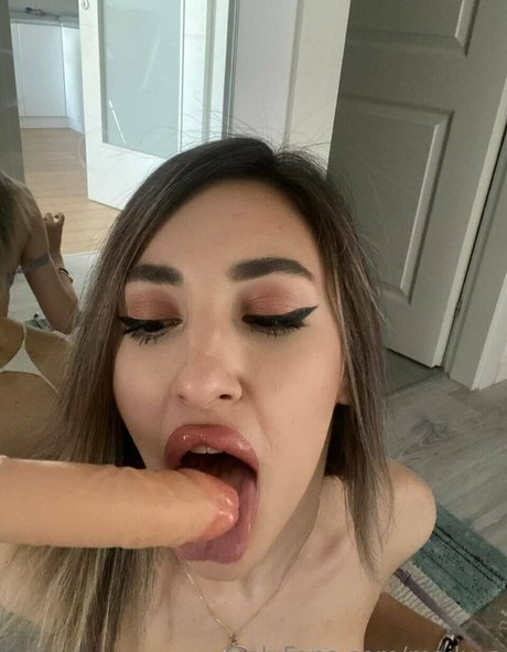 maily s exklusive nackte archiv