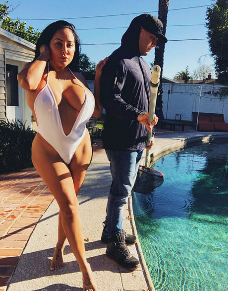 theonlykiaramiaxxx nackt heiße galerien