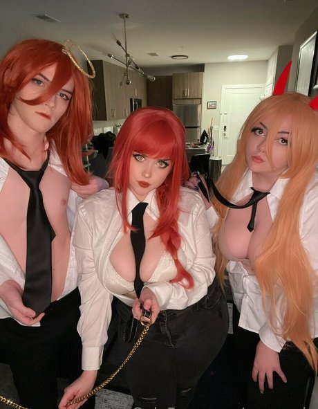 moyumie xxx heiße bilder