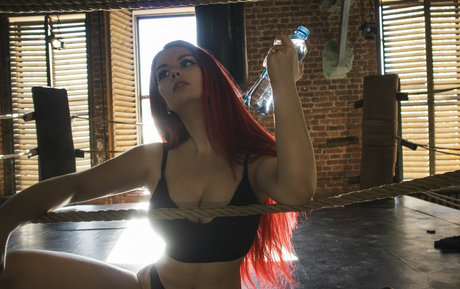 Angie Strelnikova perfekte porno bilder