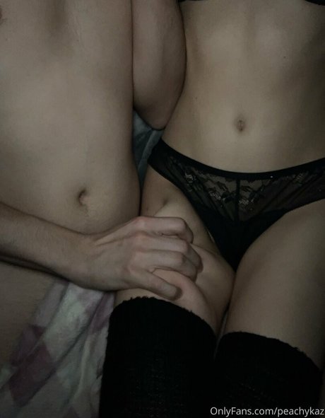 peachykaz hd erotische bilder