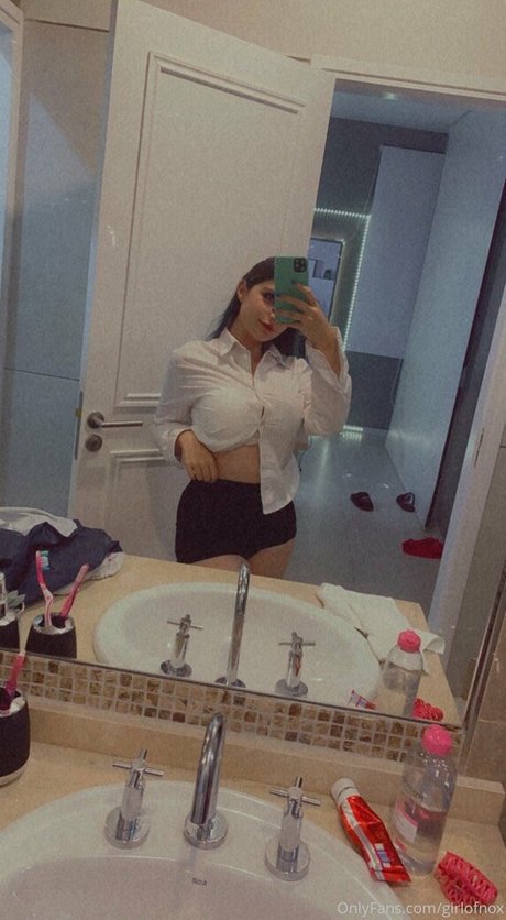 GirlOfNox pornostar perfekte archiv