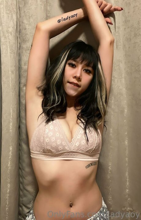 ladyaoy kunst erotische galerien