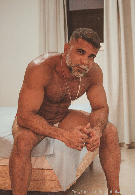 jorginhokarioka21 model nackten bild