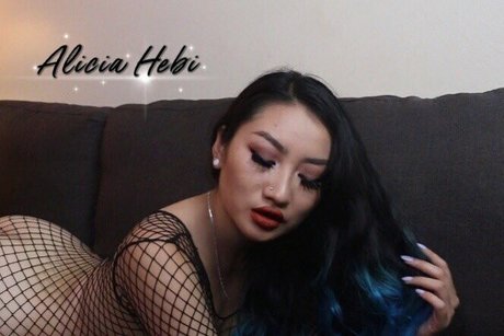 aliciahebi model perfekte bild