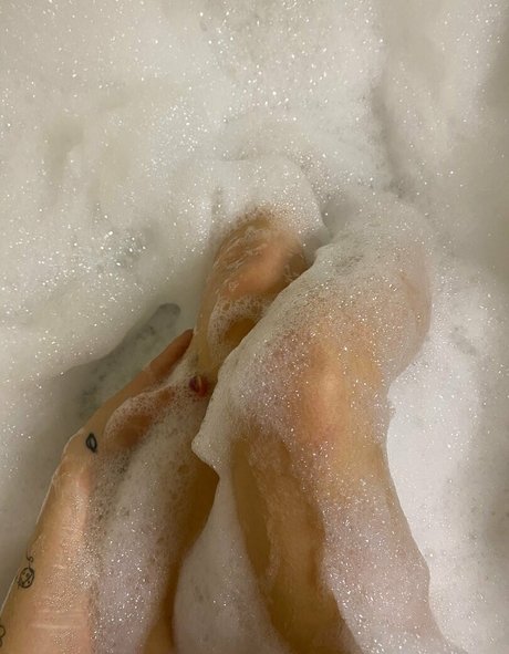 nikkiinatural freie porno galerie