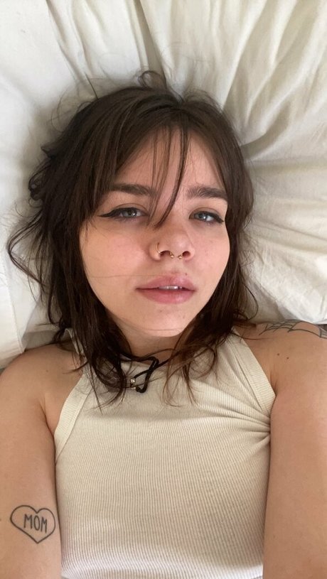 nikkiinatural pornographische galerien