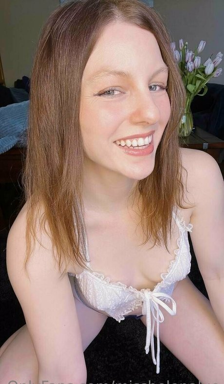 misshelenalue kunst nacktheit galerien