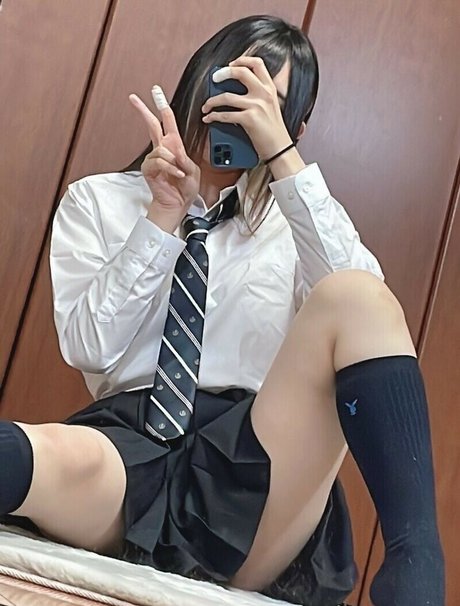 AinasiUsagi nackt erwachsene bilder