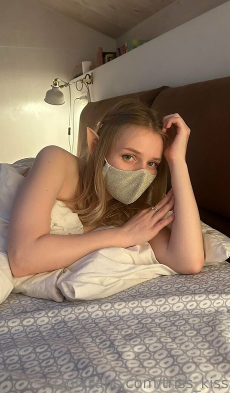 triss kiss sexy nette bild